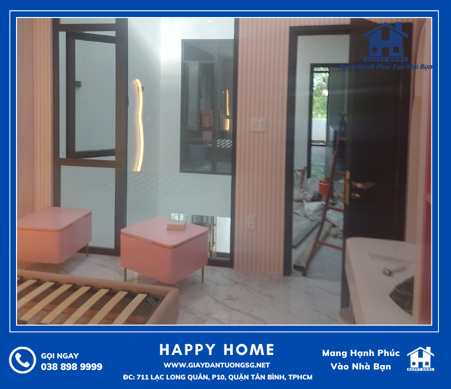 Happy Home chuyên thi công giấy dán tường tại căn hộ dịch vụ cho khách hàng