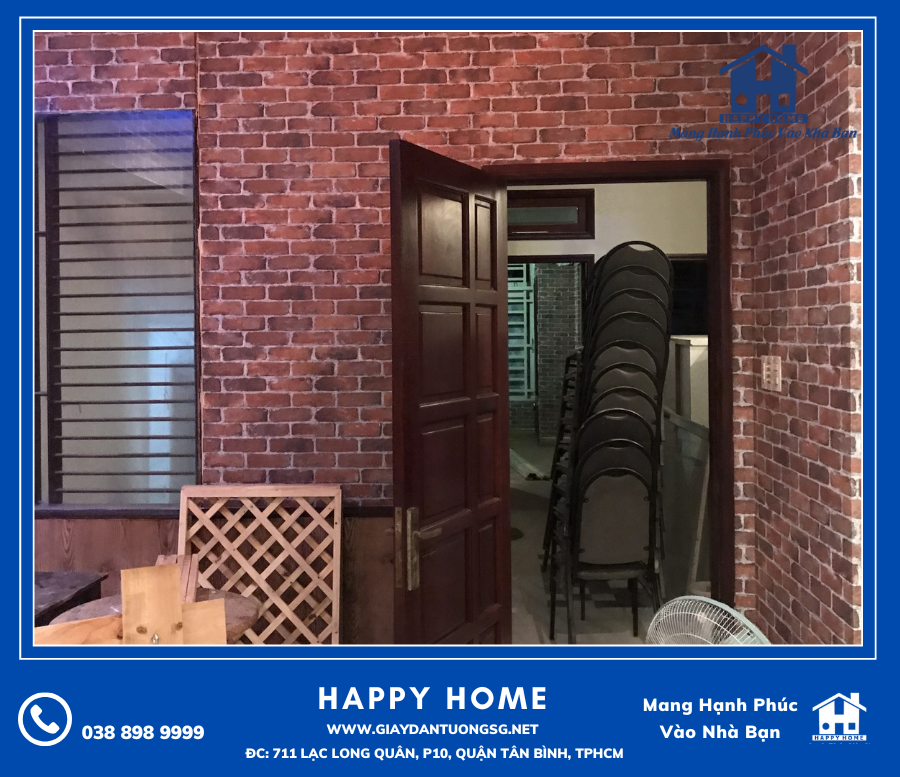 Happy Home hoàn thiện công trình thi công giấy dán tường giả gạch tại nhà hàng ẩm thực 81